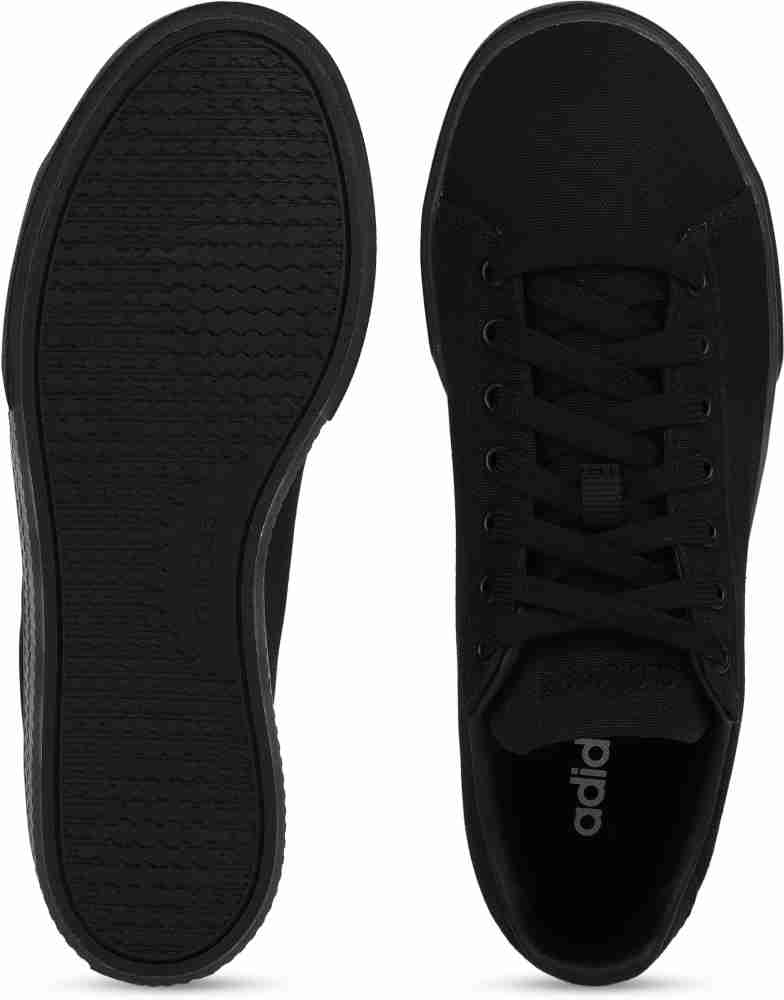 Adidas black hotsell casual sneakers