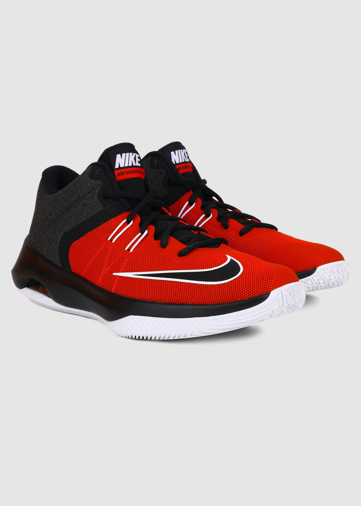 nike air versitile 2