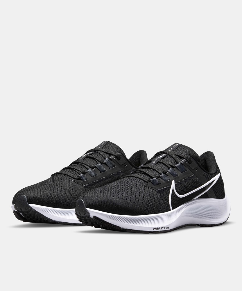 Sports shoes clearance nike flipkart