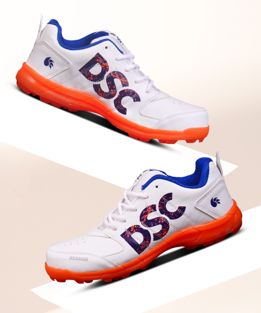 Light weight hot sale cricket shoes