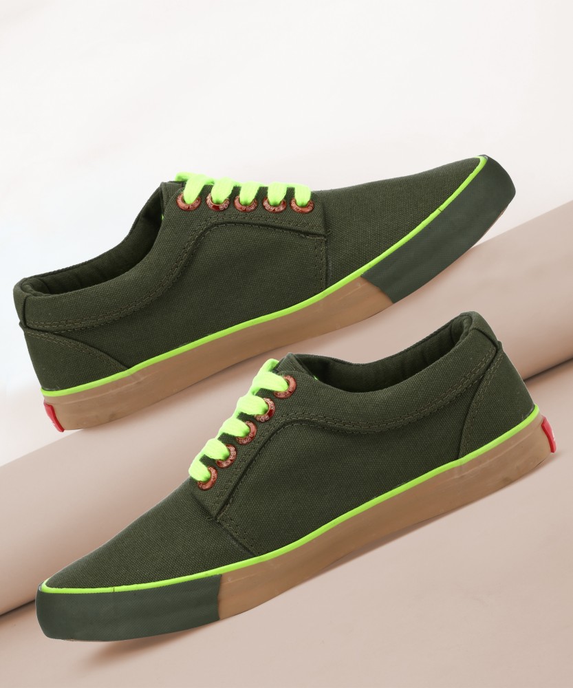 Sparx canvas store shoes in flipkart