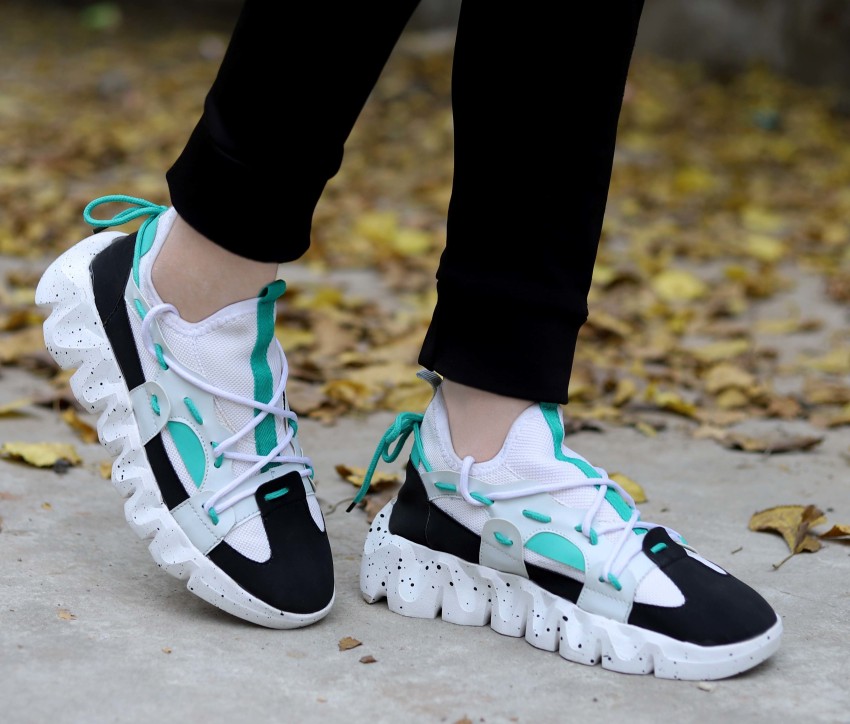 Huarache city hotsell on feet