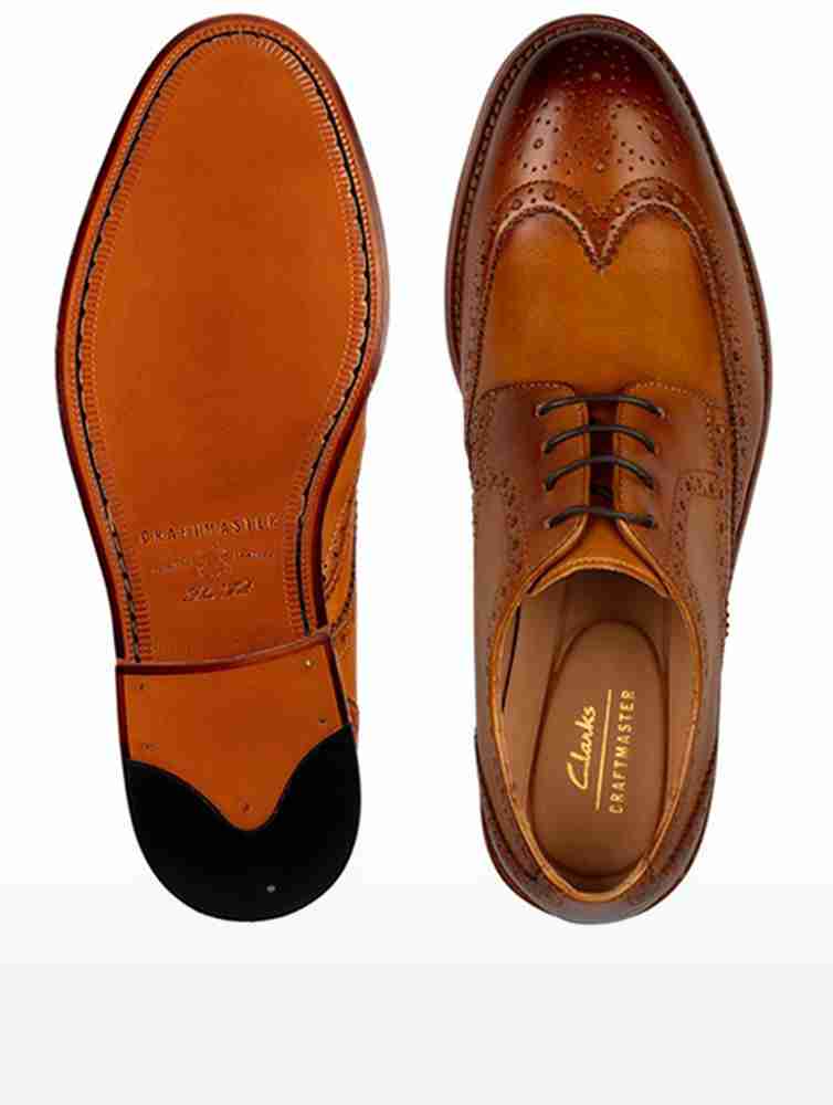 Clarks james wing tan 2025