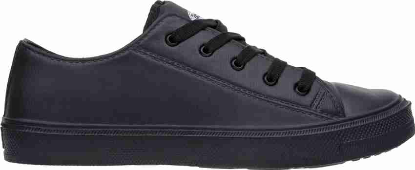 Action canvas shoes store