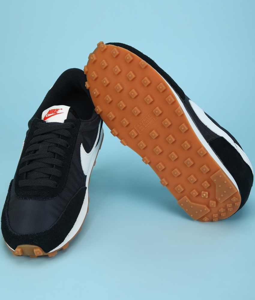 Buy on sale nike daybreak