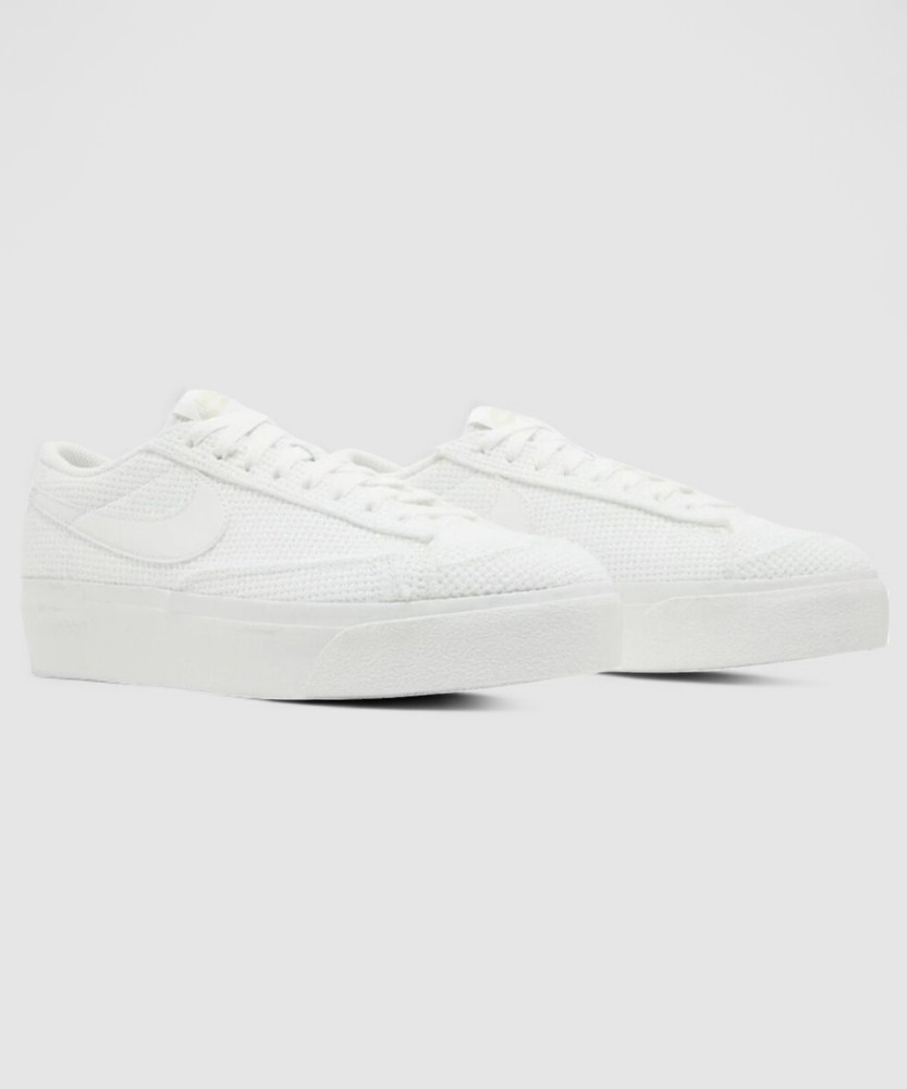 nike blazer low le women's shoe white