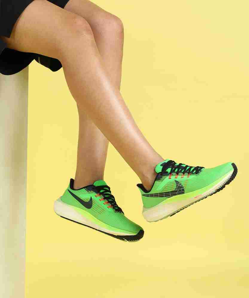 Air zoom pegasus 36 store mens running shoes green