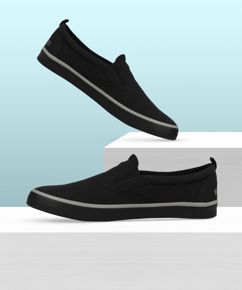 Slip on 2025 shoes flipkart