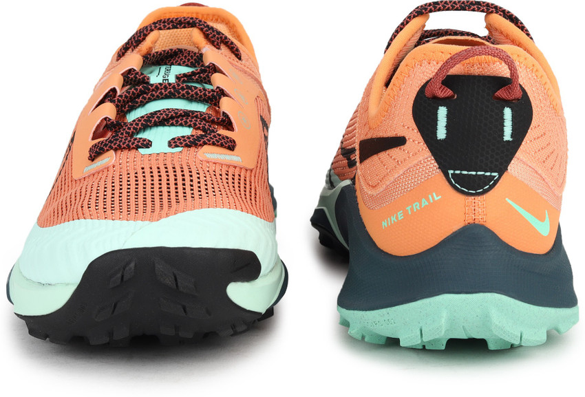 Nike trekking store