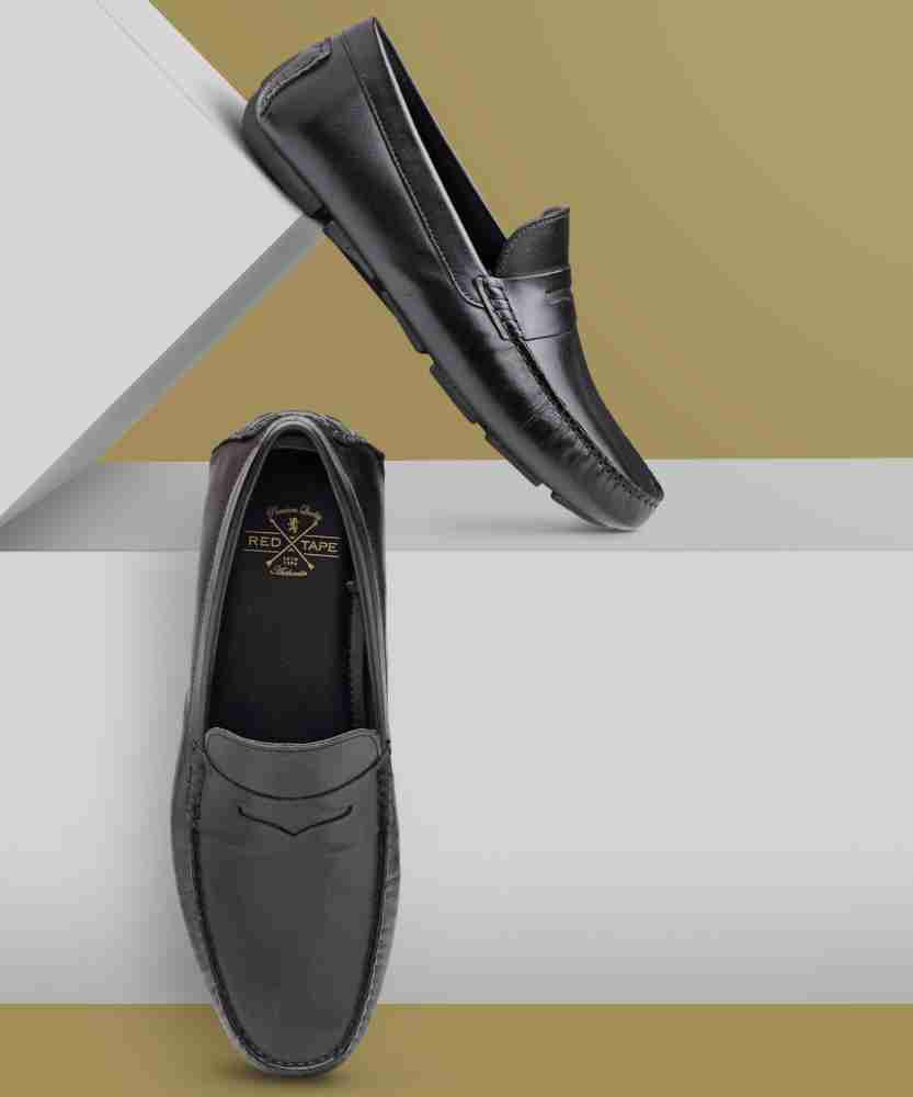 Red tape loafer deals shoes flipkart