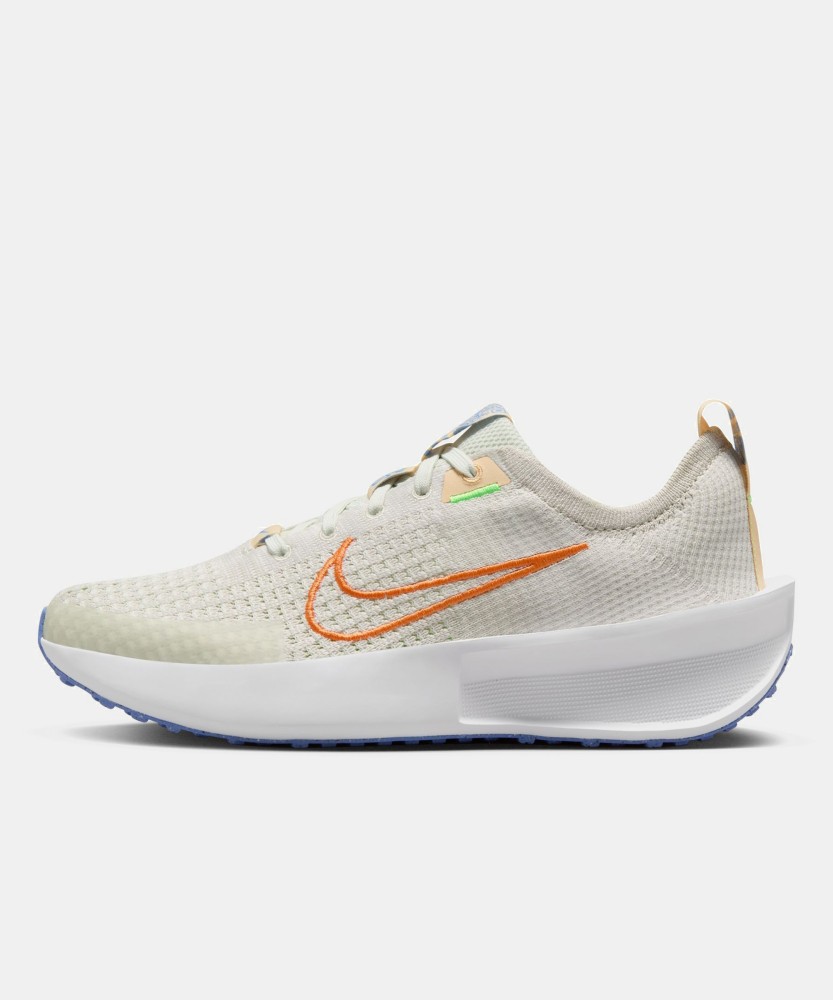 Nike gym best sale shoes women