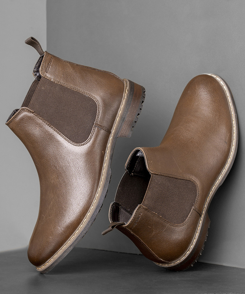 doc martin chukka boots