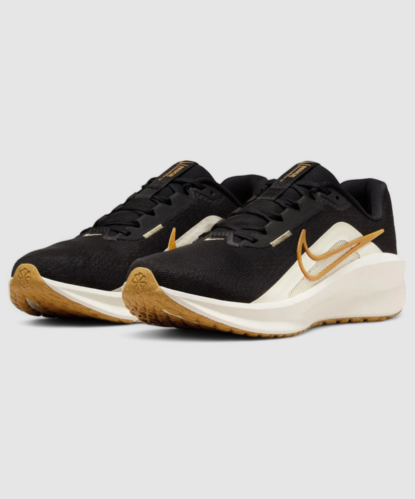 flipkart sports shoes nike