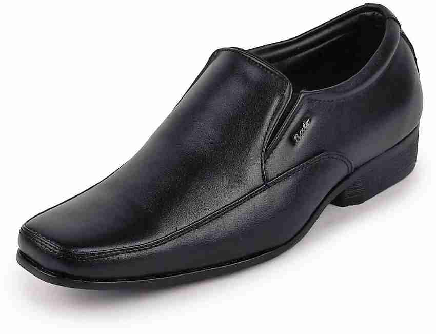 Bata new arrivals shoes 851