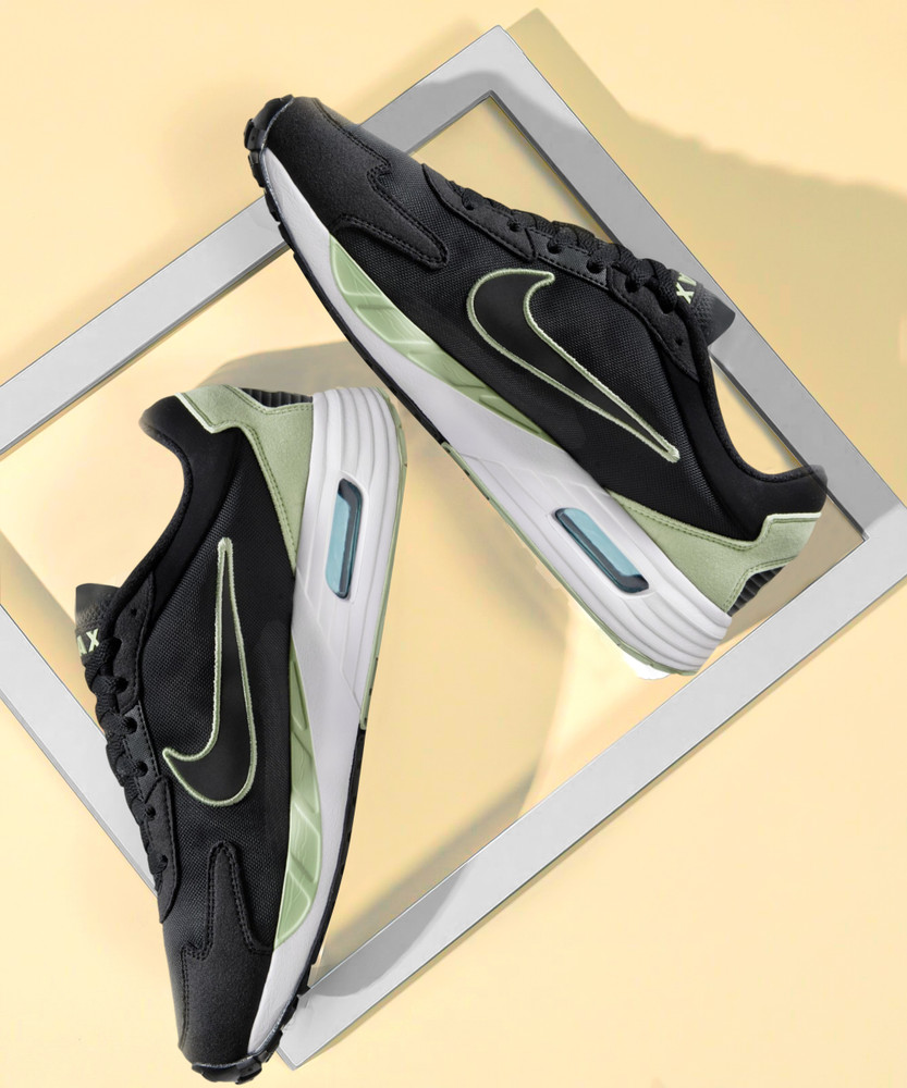 nike air max 720 flipkart