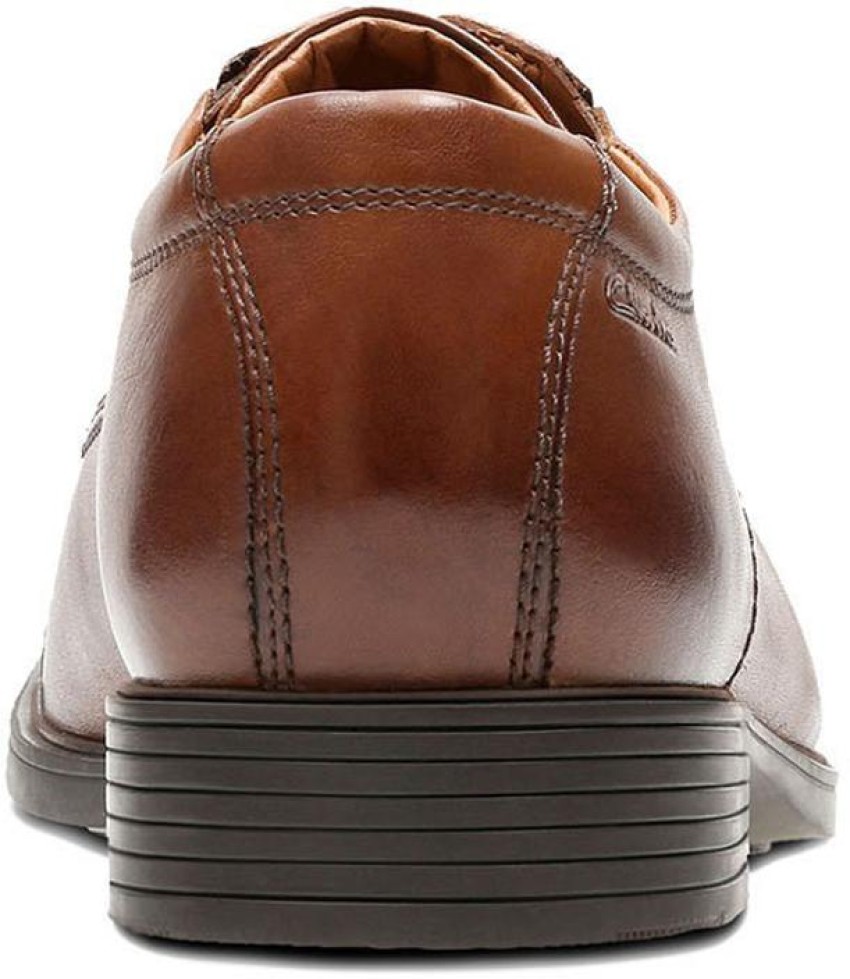 Clarks tilden cap hot sale dark tan