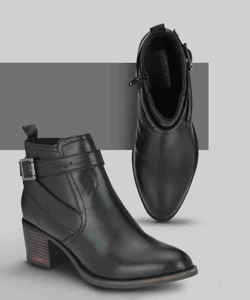 Medium heel top ankle boots