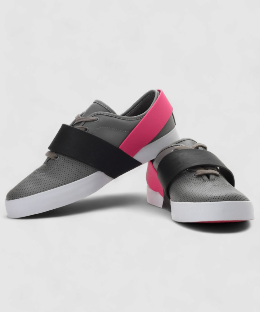 PUMA Future Puma Strap Lo Sneakers For Men