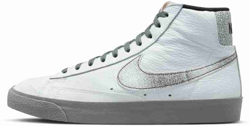 Nike blazer mid 77 store vintage cool grey white black