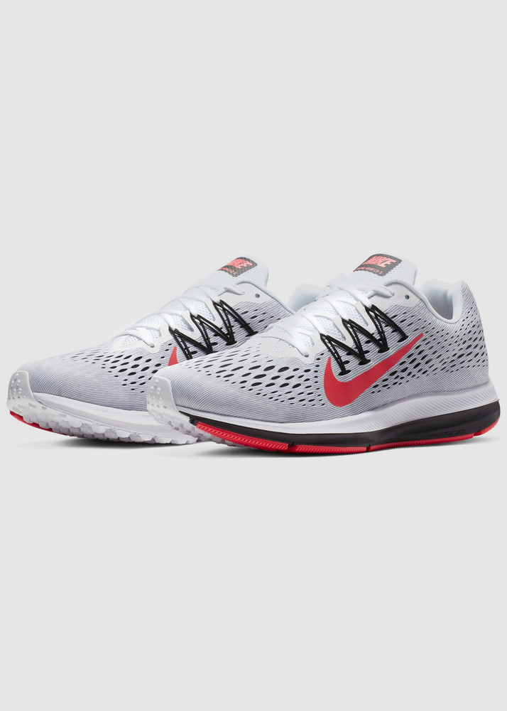 Nike zoom winflo 5 white hot sale