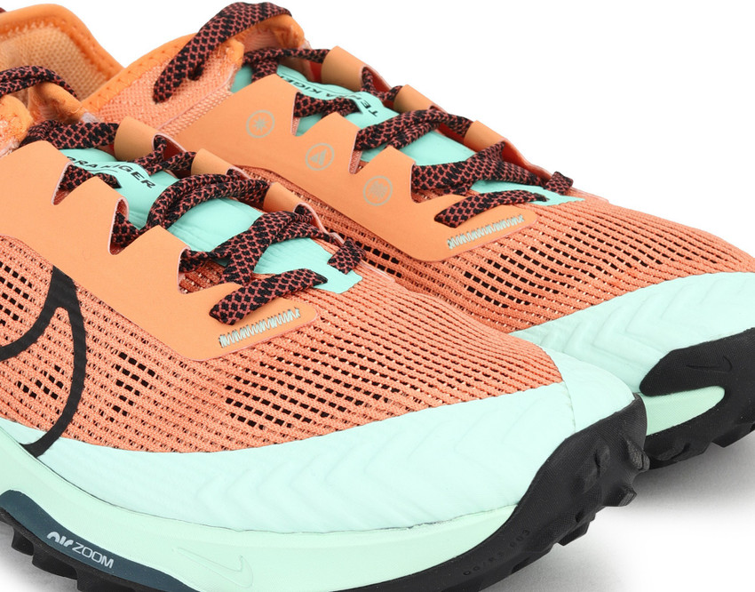 Nike trekking sales