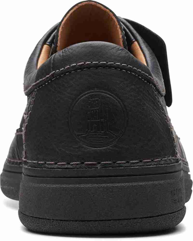 Clarks mens online black shoes sale