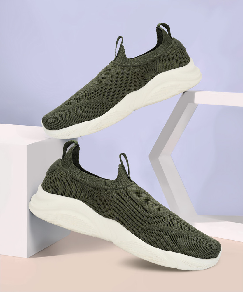 max casual shoes