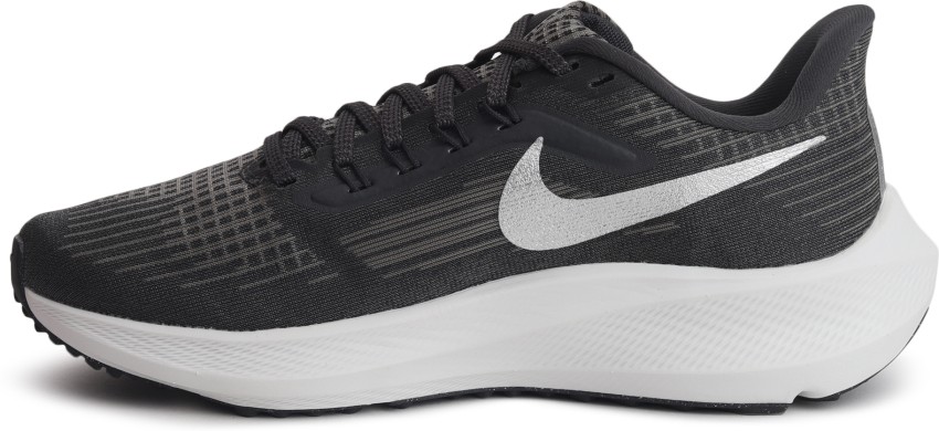 Nike zoom outlet pegasus black friday