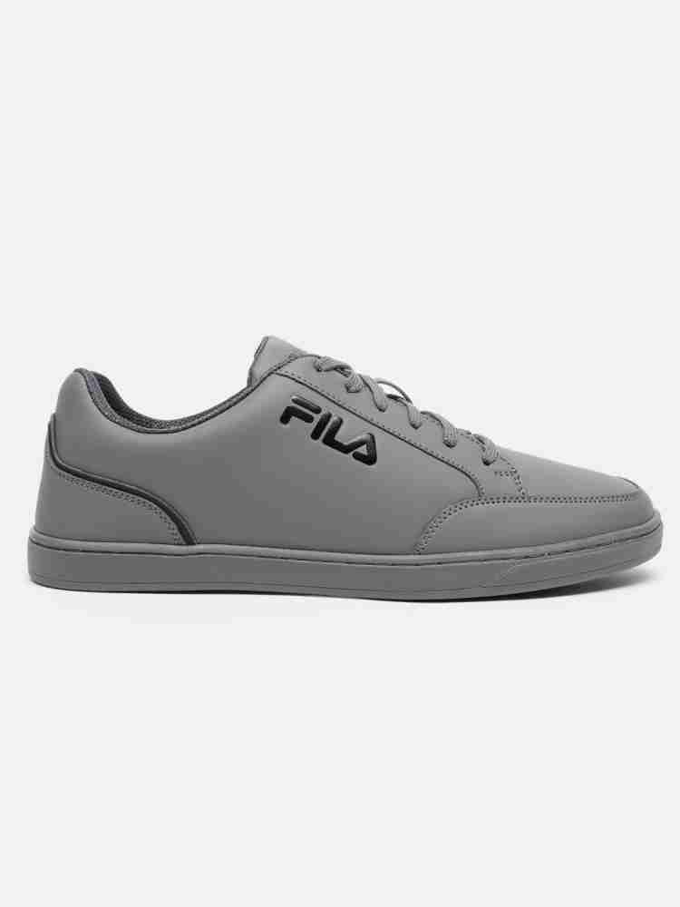 Fila sneakers store mens grey