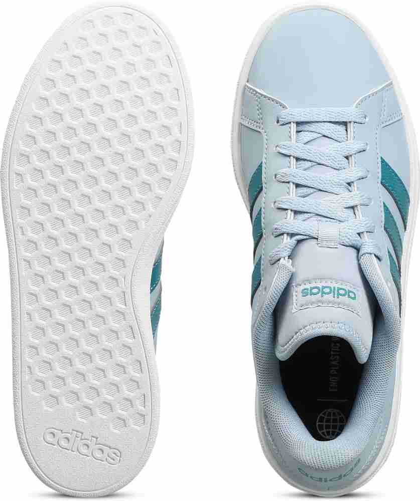 Adidas cloudfoam advantage stripe on sale women's shoes white ash green