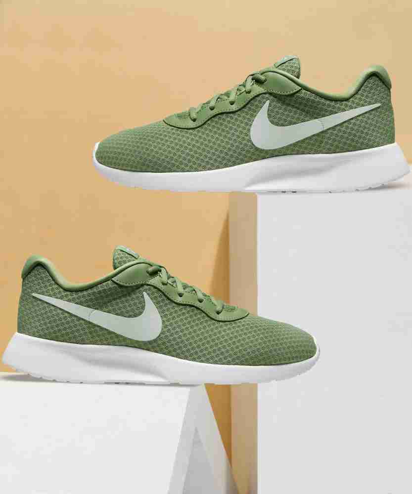 Mens nike tanjun hot sale olive green