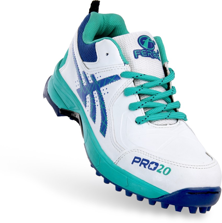 Feroc clearance cricket shoes