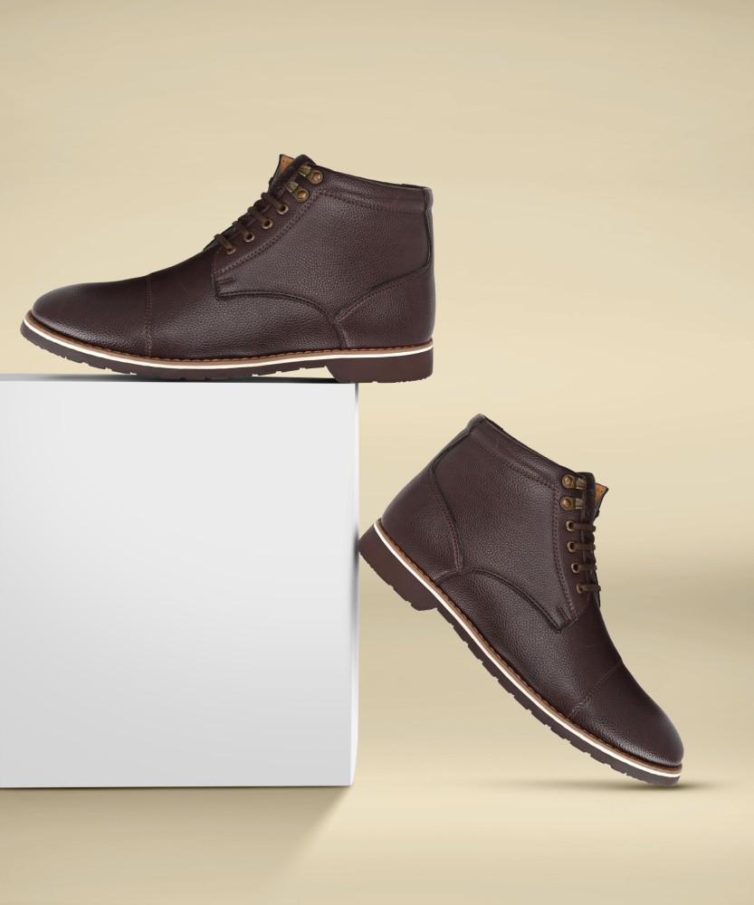 Boots for men clearance flipkart