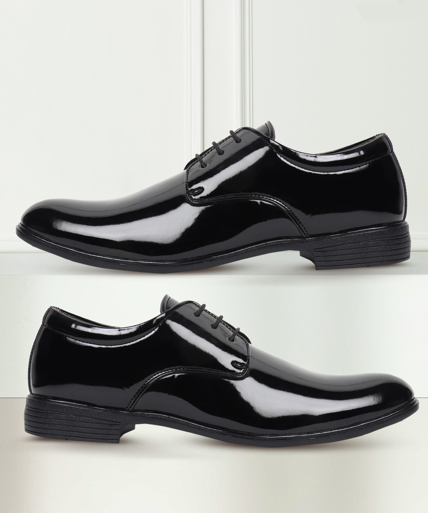 Black shiny top formal shoes