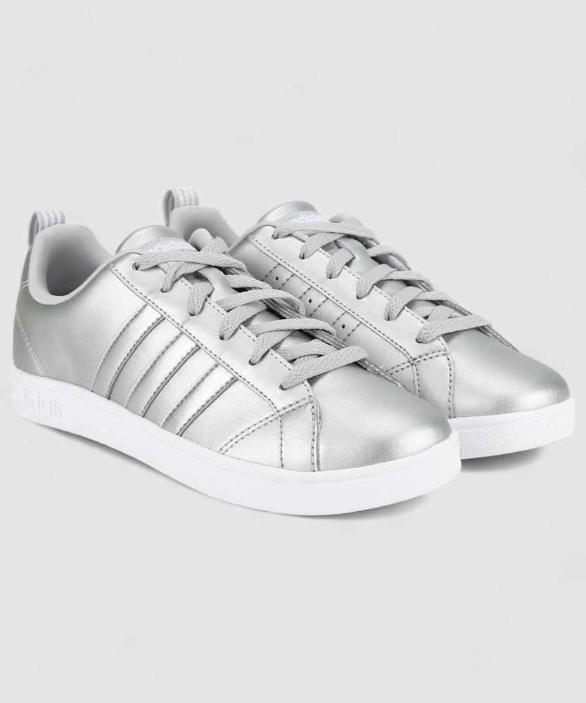 Adidas originals vs advantage on sale