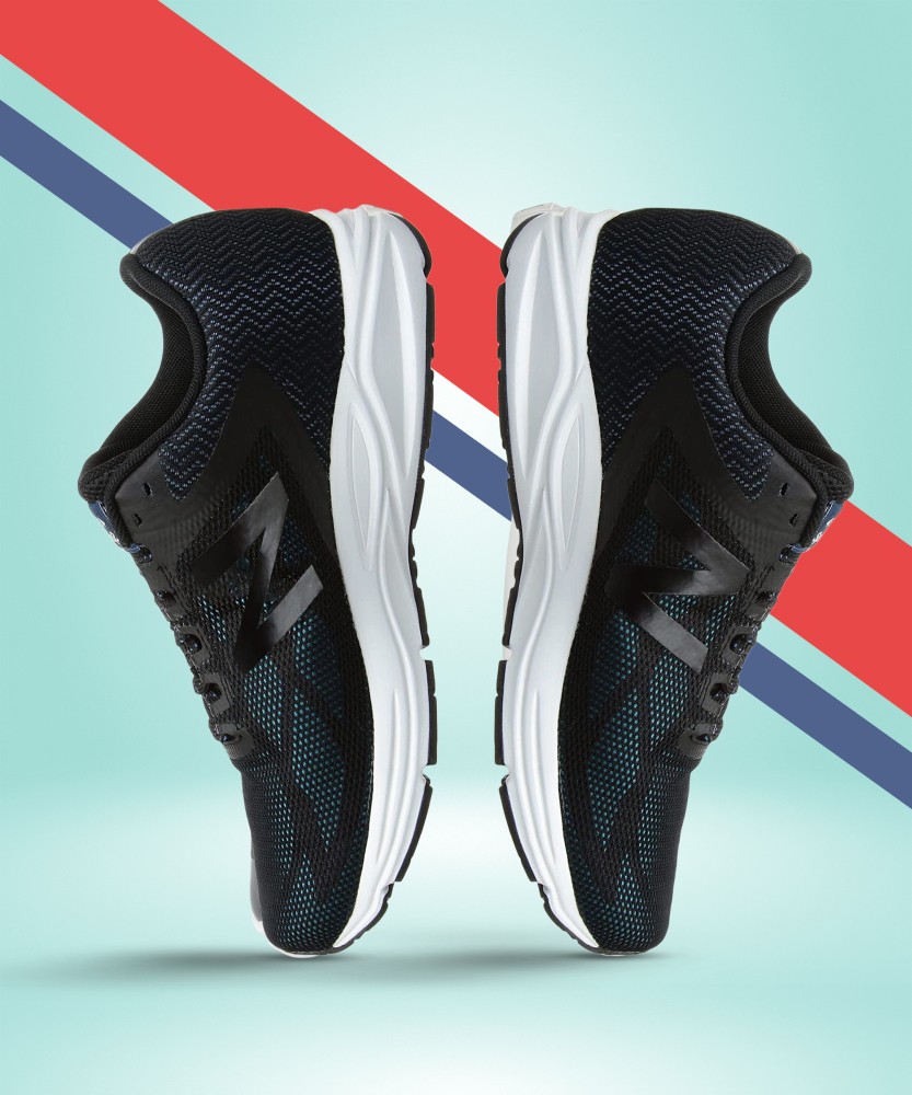 New balance sports shoes online india on sale