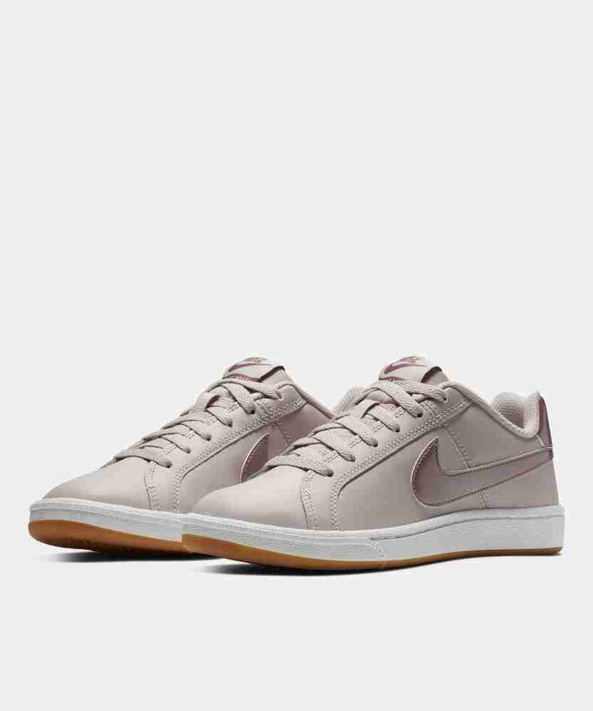 Nike court cheap royale femme rose