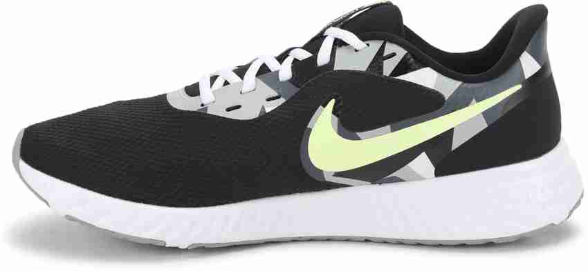 Free 5.0 running shoes flipkart hotsell