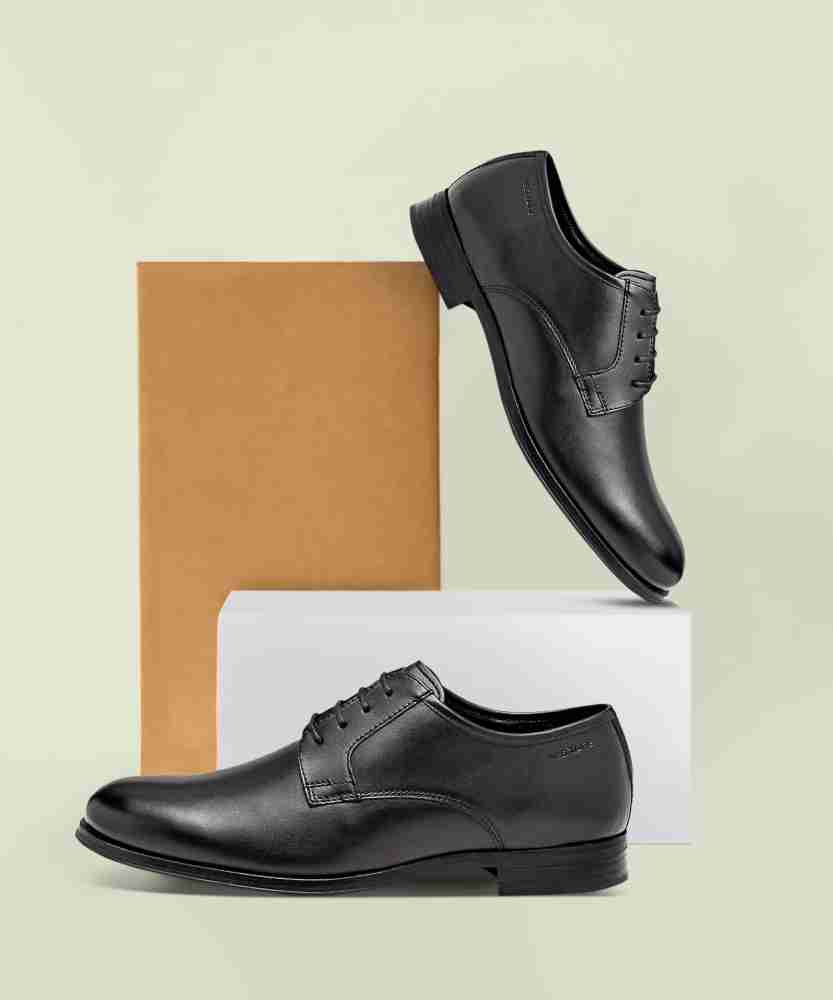 Red tape formal 2025 shoes flipkart