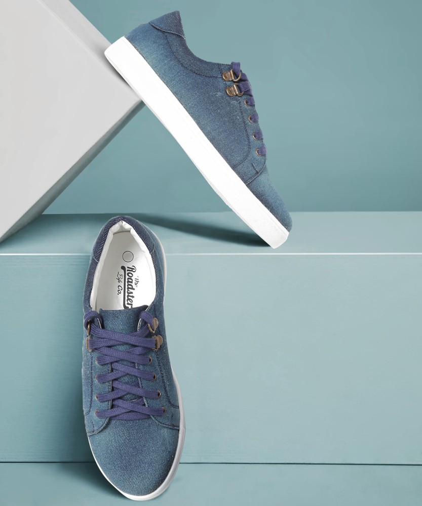 Ladies canvas shoes on sale flipkart