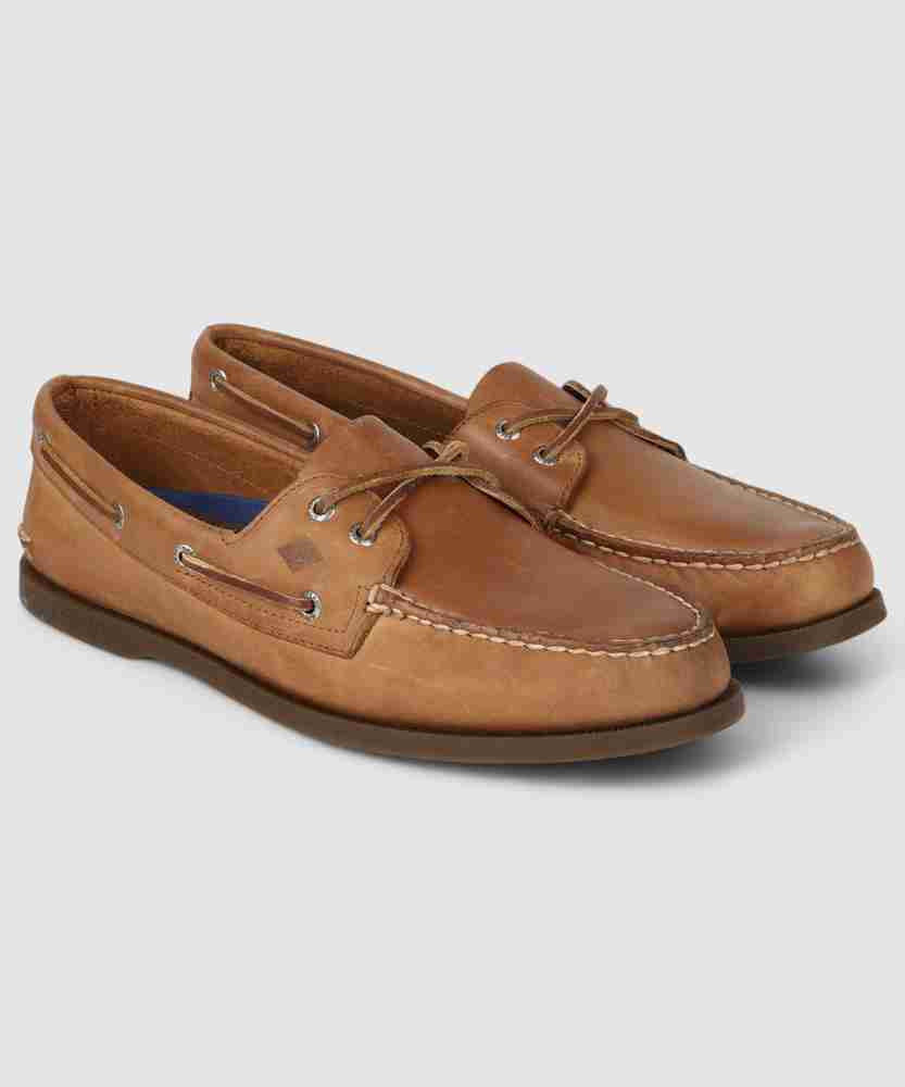 SOPHNET. LEATHER BOAT SHOES 7 1/2