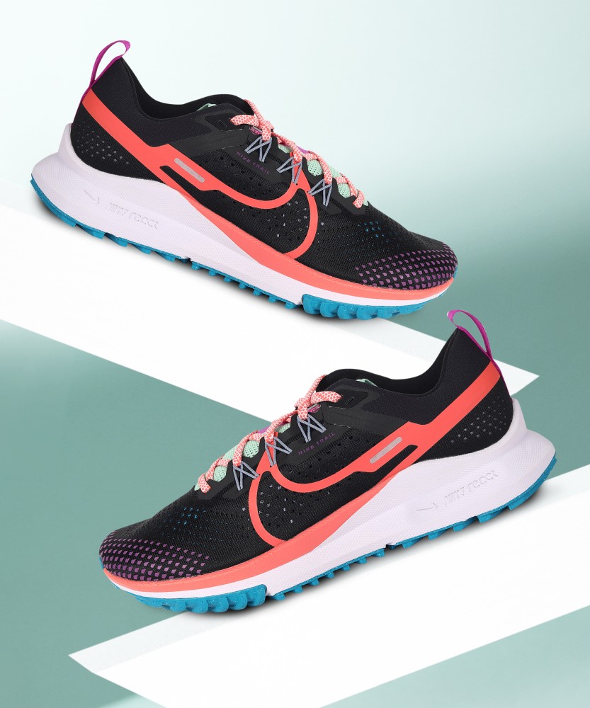 Nike Performance REACT PEGASUS TRAIL 4 GTX - Zapatillas de trail