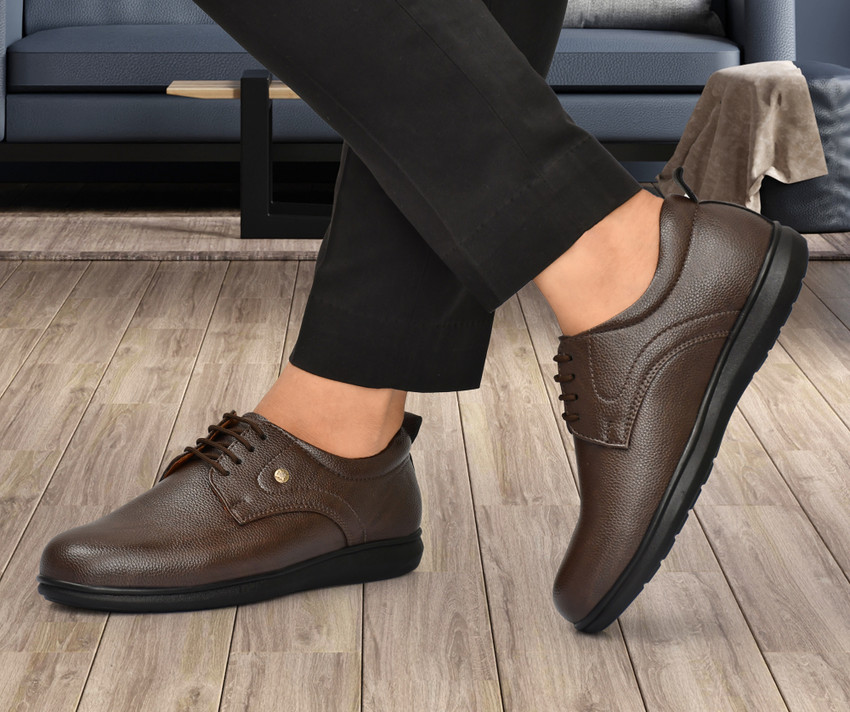 Mens dress hot sale sneakers 2018