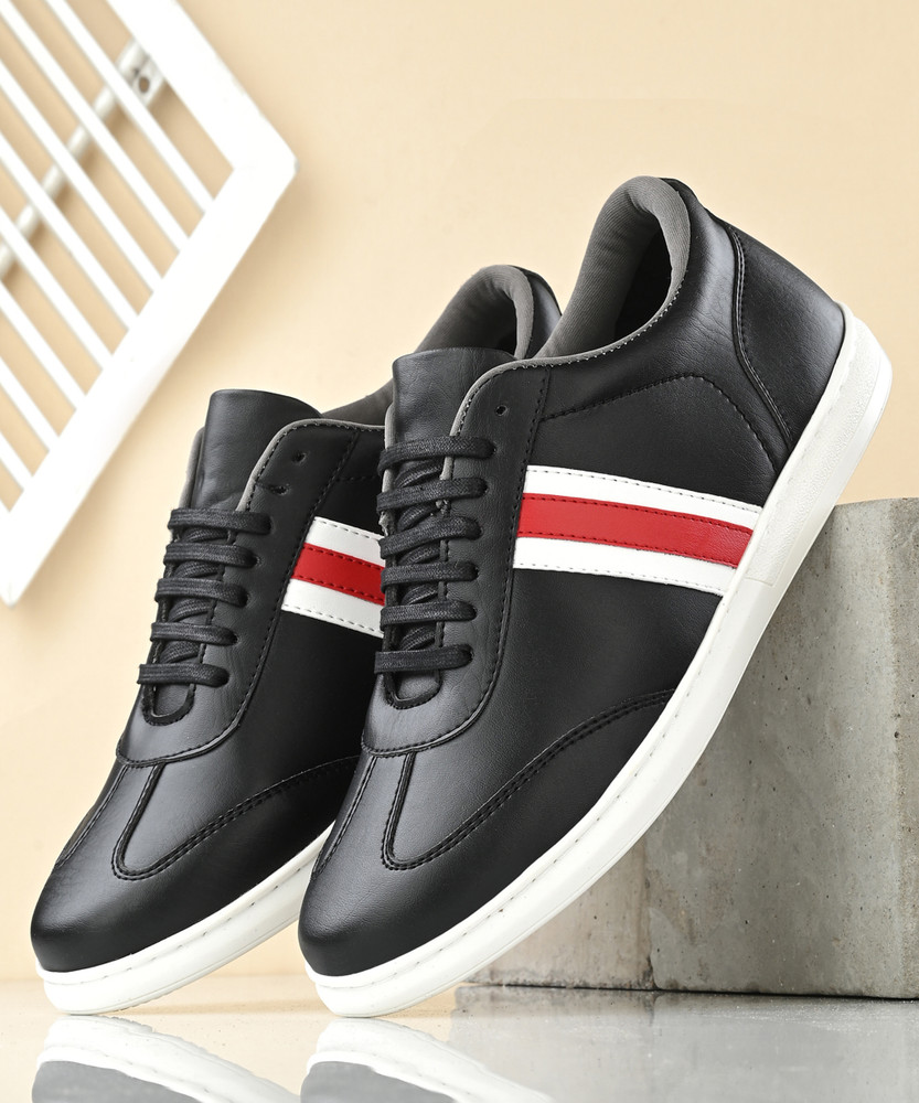 Roadster sneakers flipkart clearance