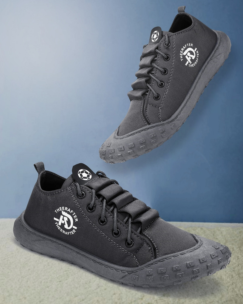 World Wear Footwear Exclusive Attractive Collection of Stylish