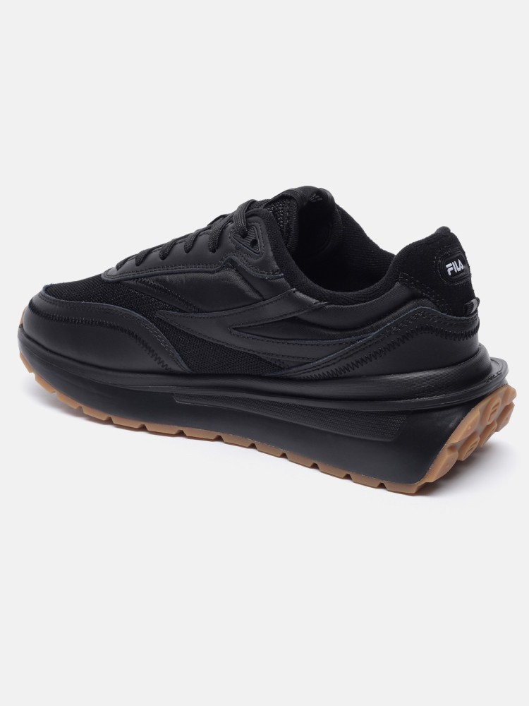 Fila on sale all black