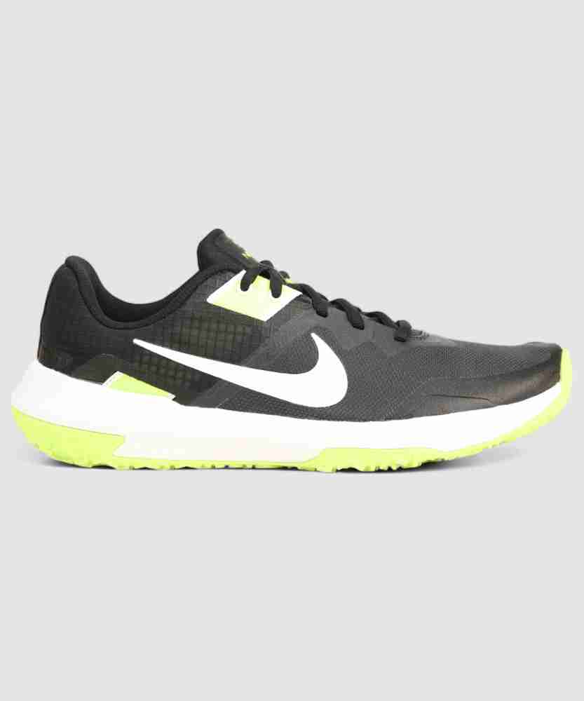 NIKE Varsity Compete TR 3 Training & Gym Shoes For Men - Buy NIKE Varsity Compete  TR 3 Training & Gym Shoes For Men Online at Best Price - Shop Online for