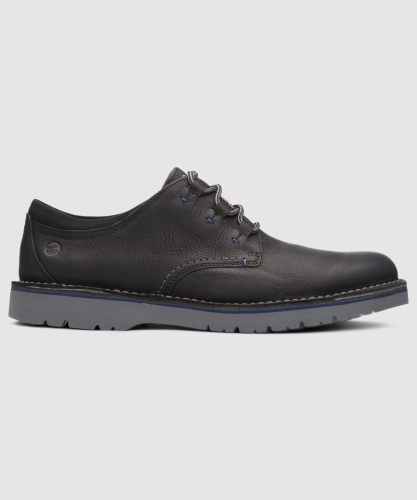 Clarks shoes flipkart online