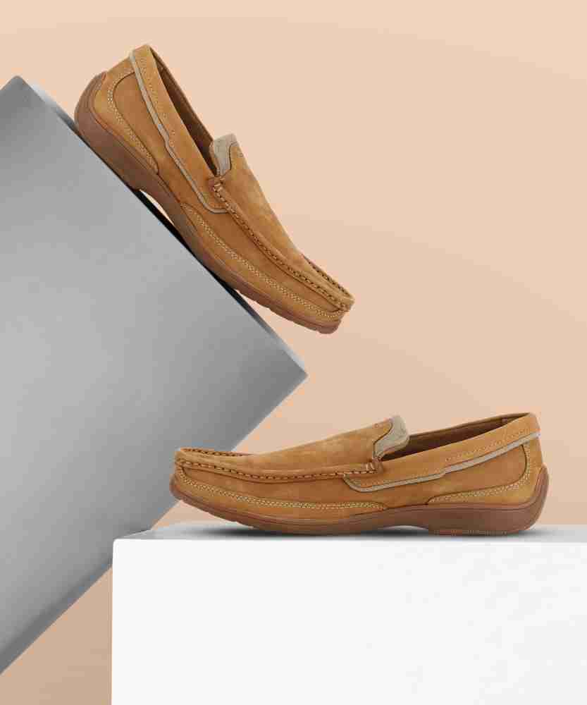Woodland discount loafers flipkart