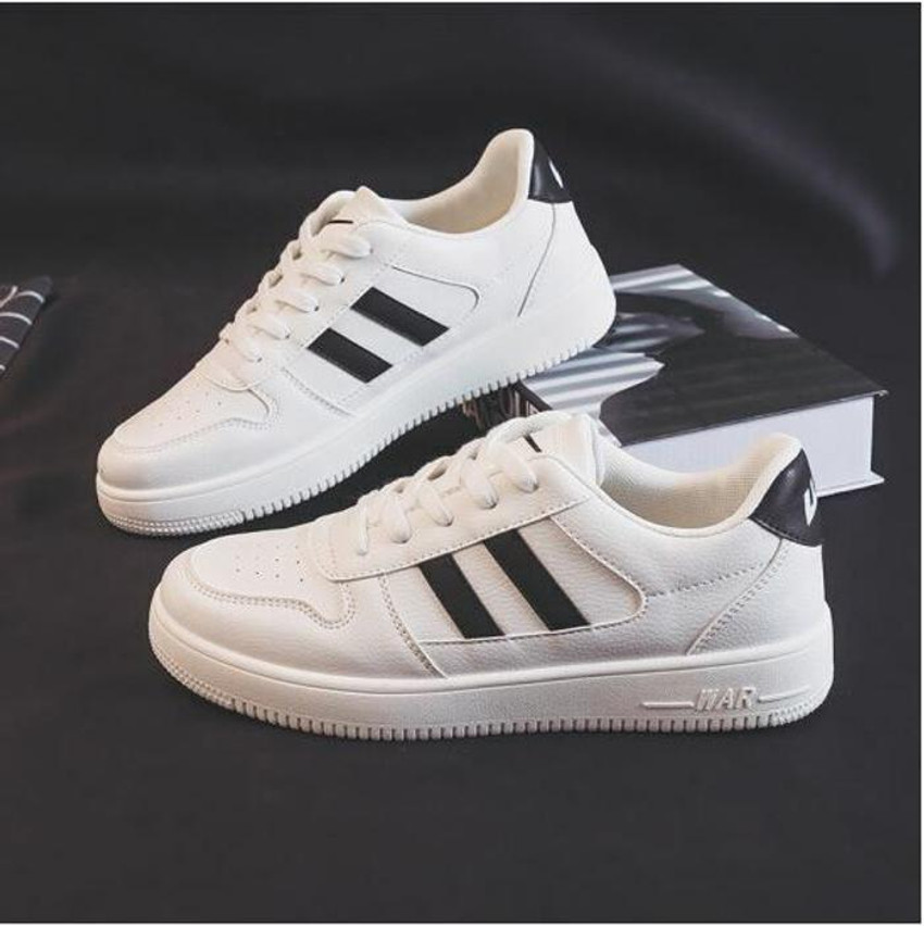 robbie jones shoes white